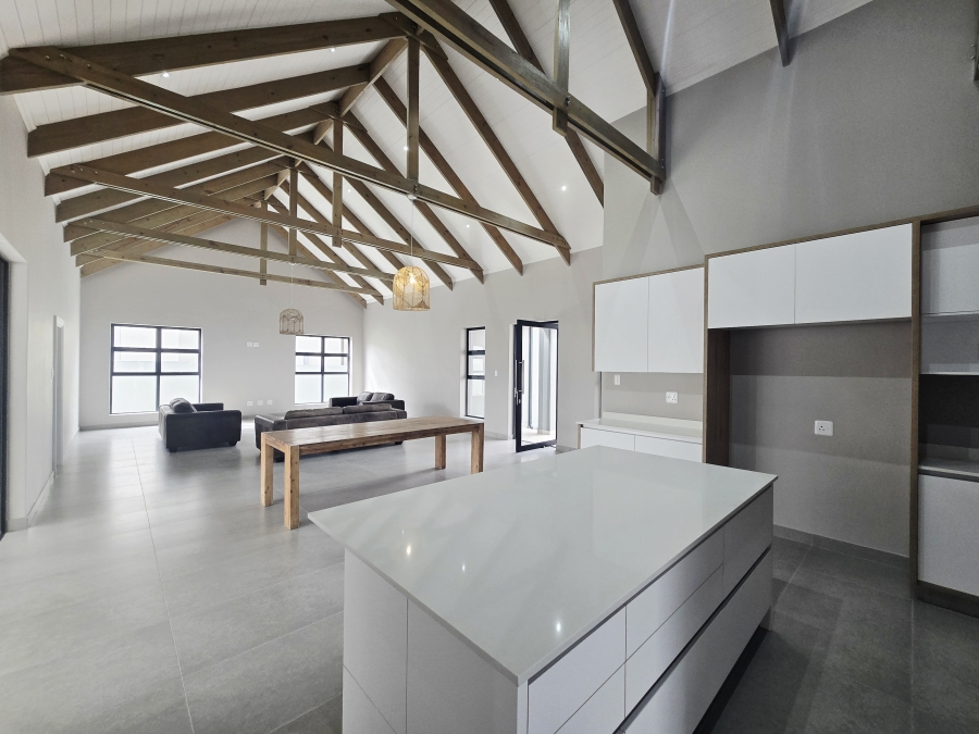 3 Bedroom Property for Sale in Kingswood Golf Estate Western Cape